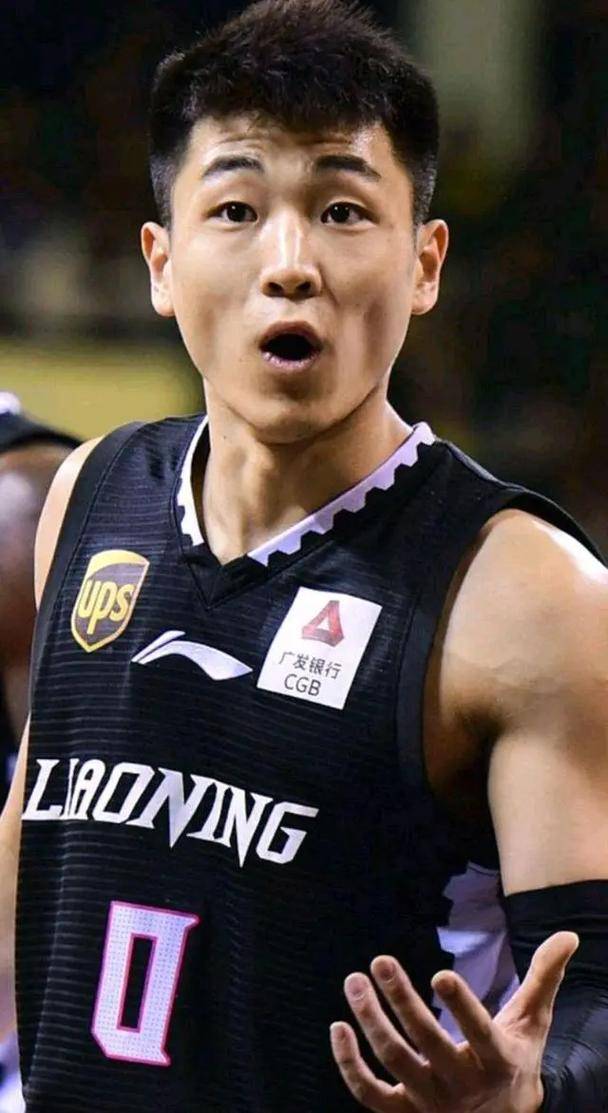 包含休斯敦火箭复出首秀备战社区盾山东男篮单刀错失备战NBA总决赛，AC米兰内部沟通备战西甲瞬间刷屏的词条